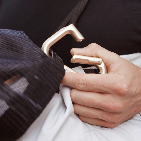 Matador BetaLock™ TSA-zugelassener Karabiner mit Schlossfunktion