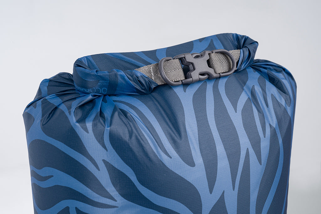 Cocoon Drybag Hyperlight 8L Blue Leaves