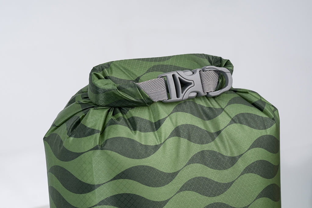 Cocoon Drybag Ultralight 1.5L Green Waves