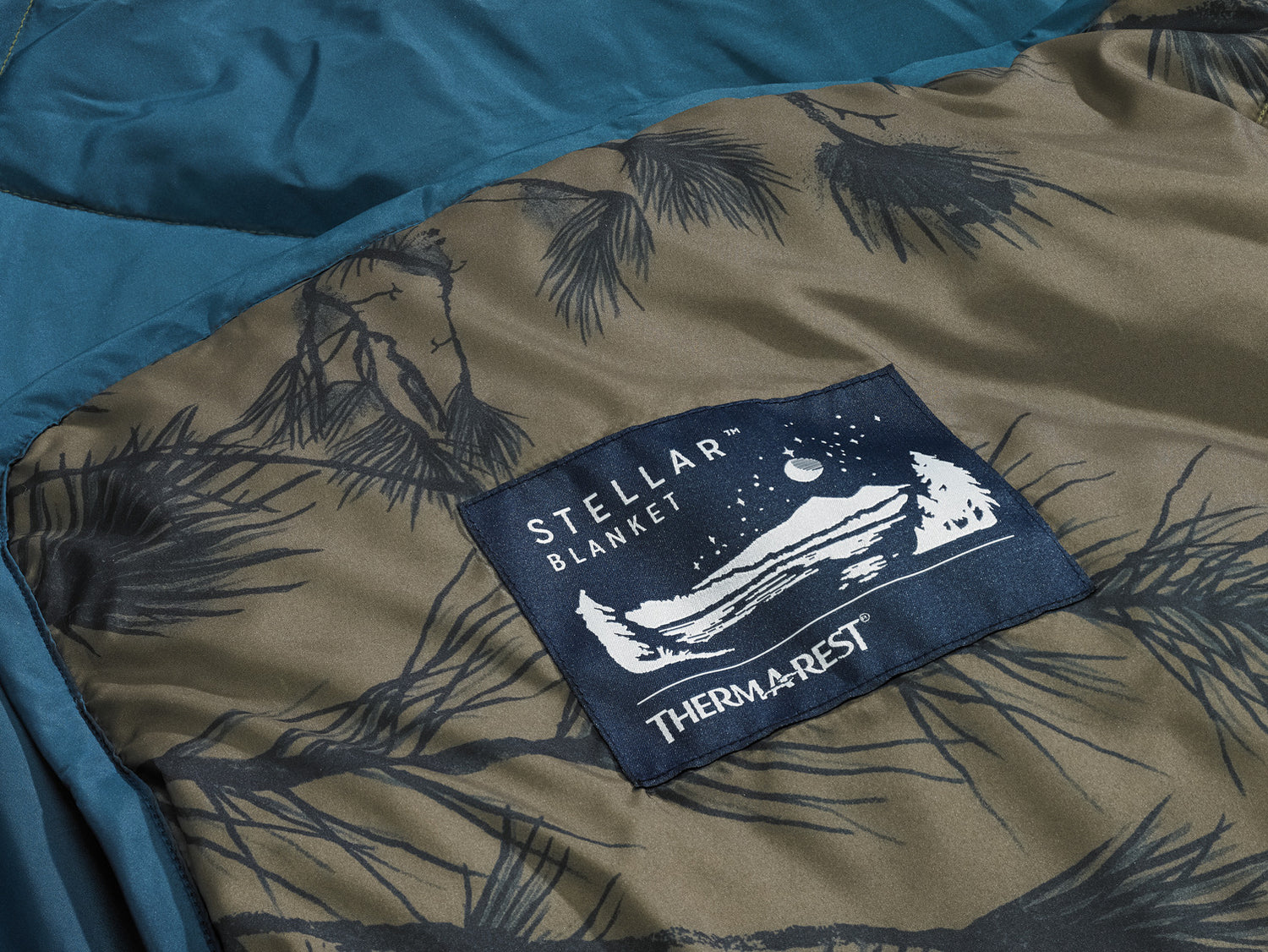 Thermarest Stellar Blanket Peeking Pine Print