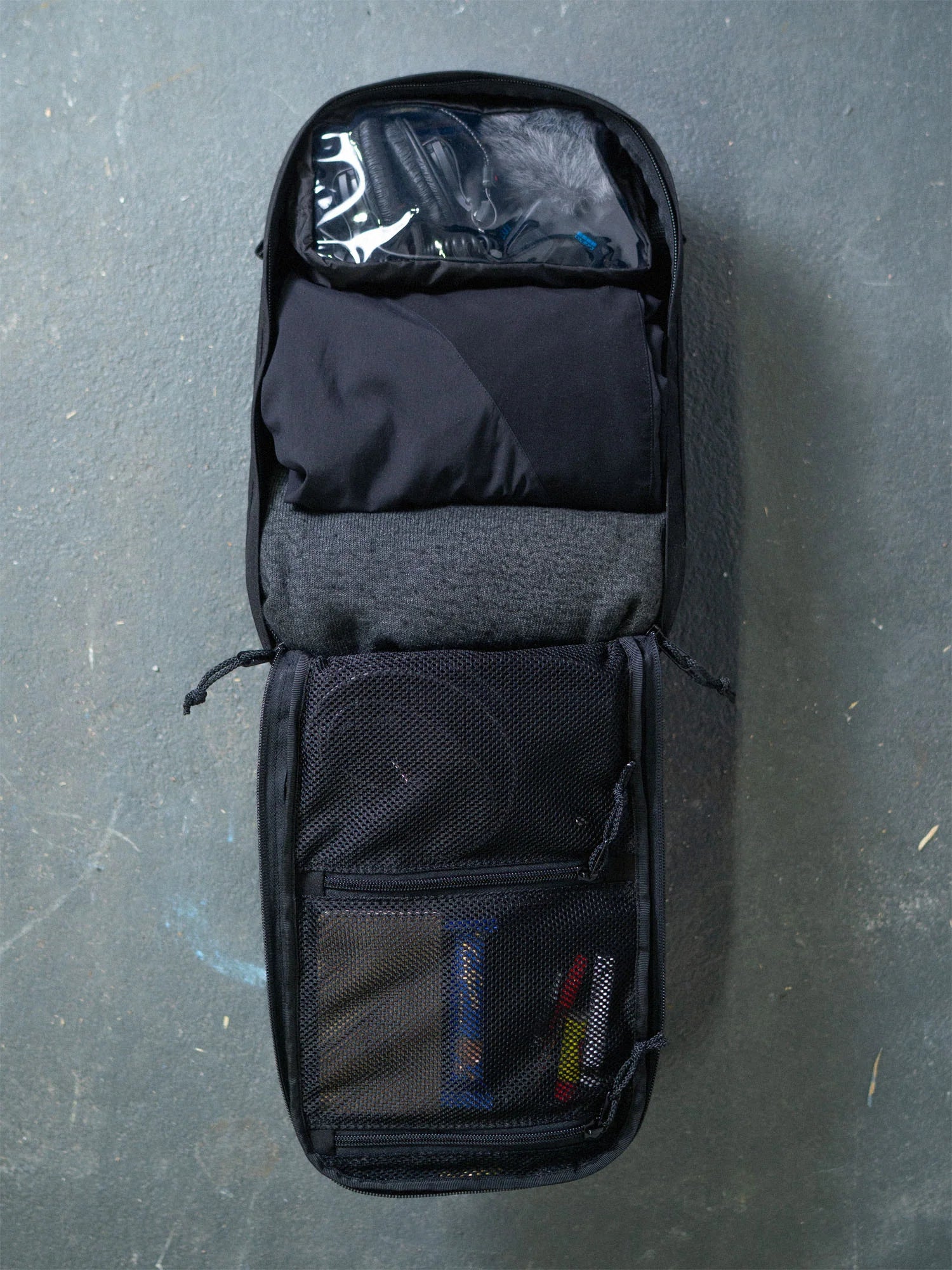 Savotta Niukka 20L – Minimalistischer & robuster Daypack Black